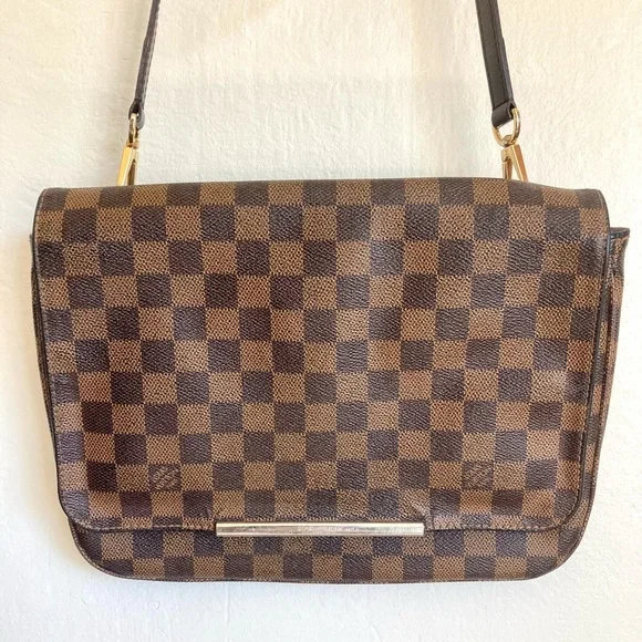 Authentic LOUIS VUITTON Damier Ebene Hoxton GM Shoulder Bag Brown (Made in USA) - Picture 1 of 16